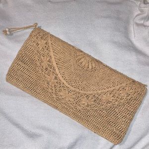 NWOT Madagascar artisan raffia crochet clutch